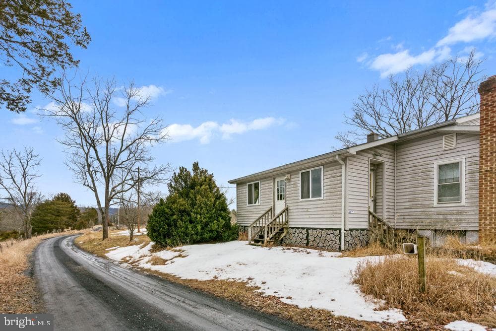 19962 Rainbow Ridge Road, Bergton