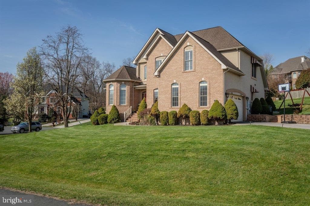 580 Regiment Road photo 66