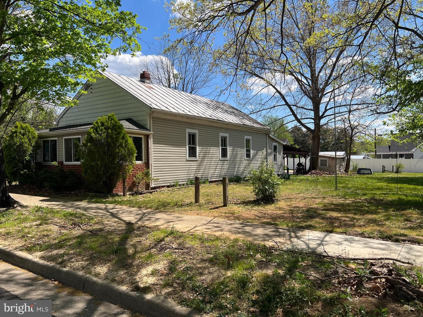 203 Sixth Street photo 4