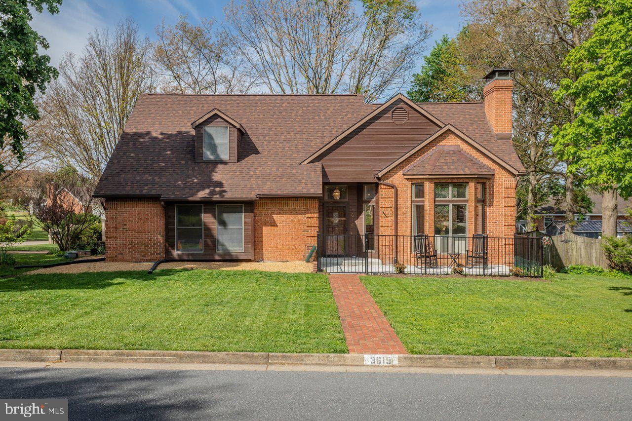 3615 Nutmeg Court