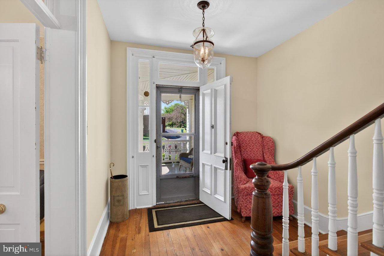 222 N Main Street photo 19