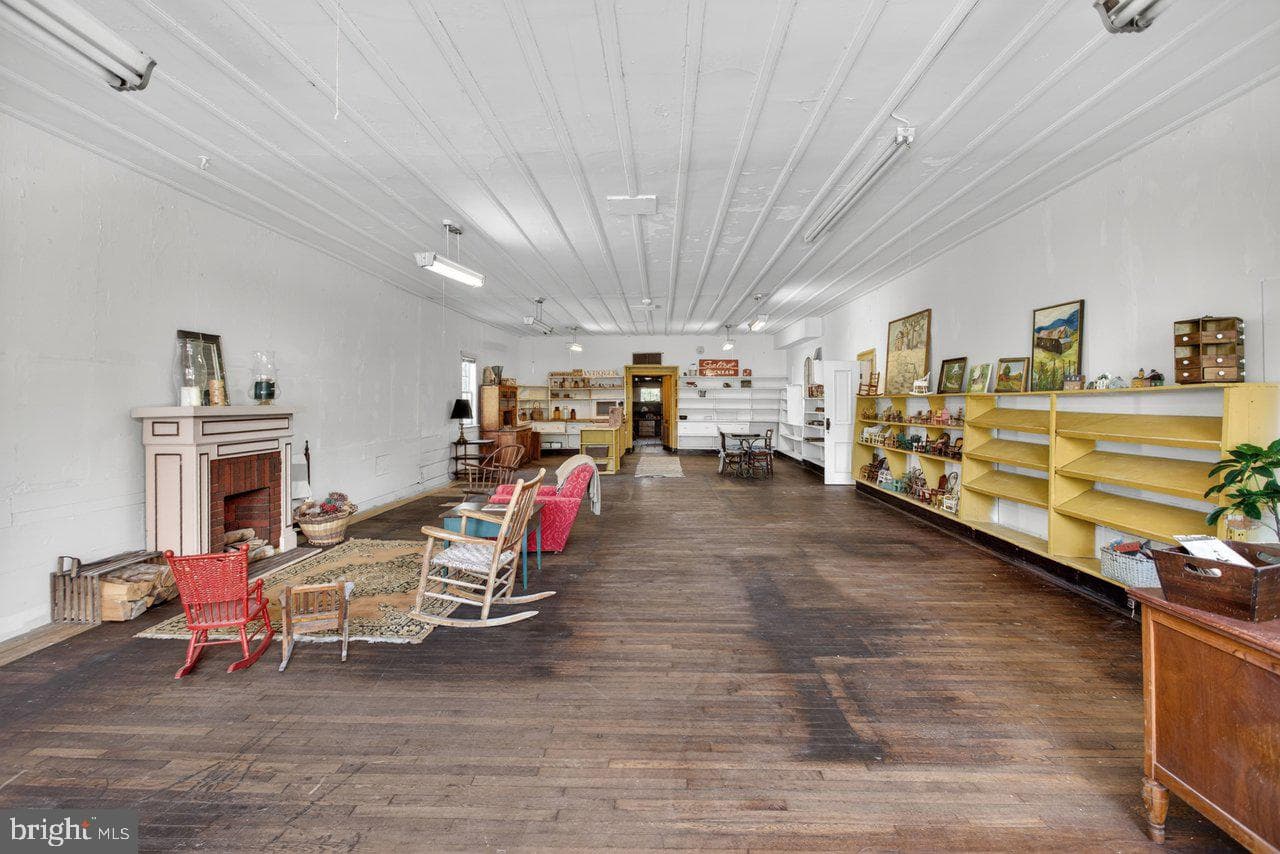 222 N Main Street photo 83