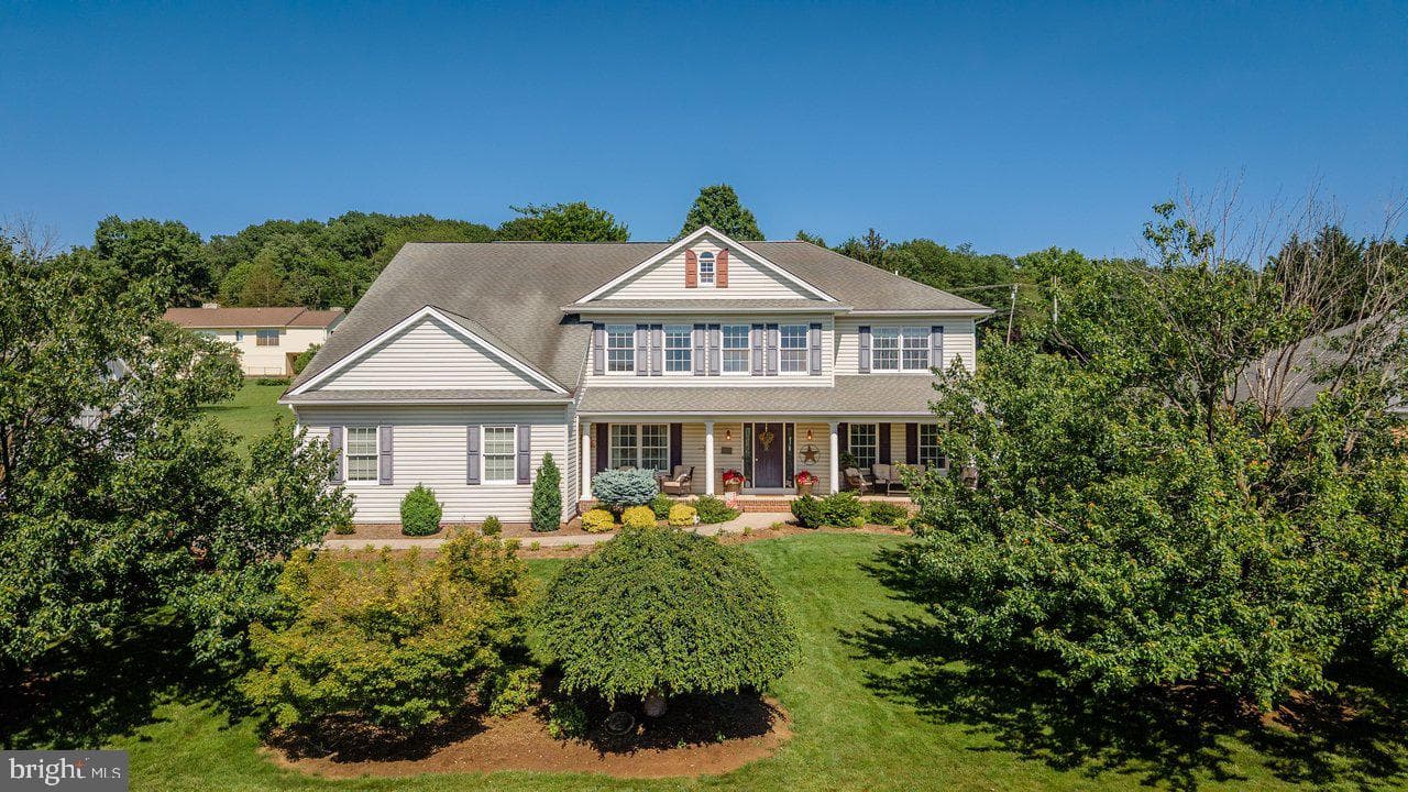 855 Wild Cherry Lane, Rockingham