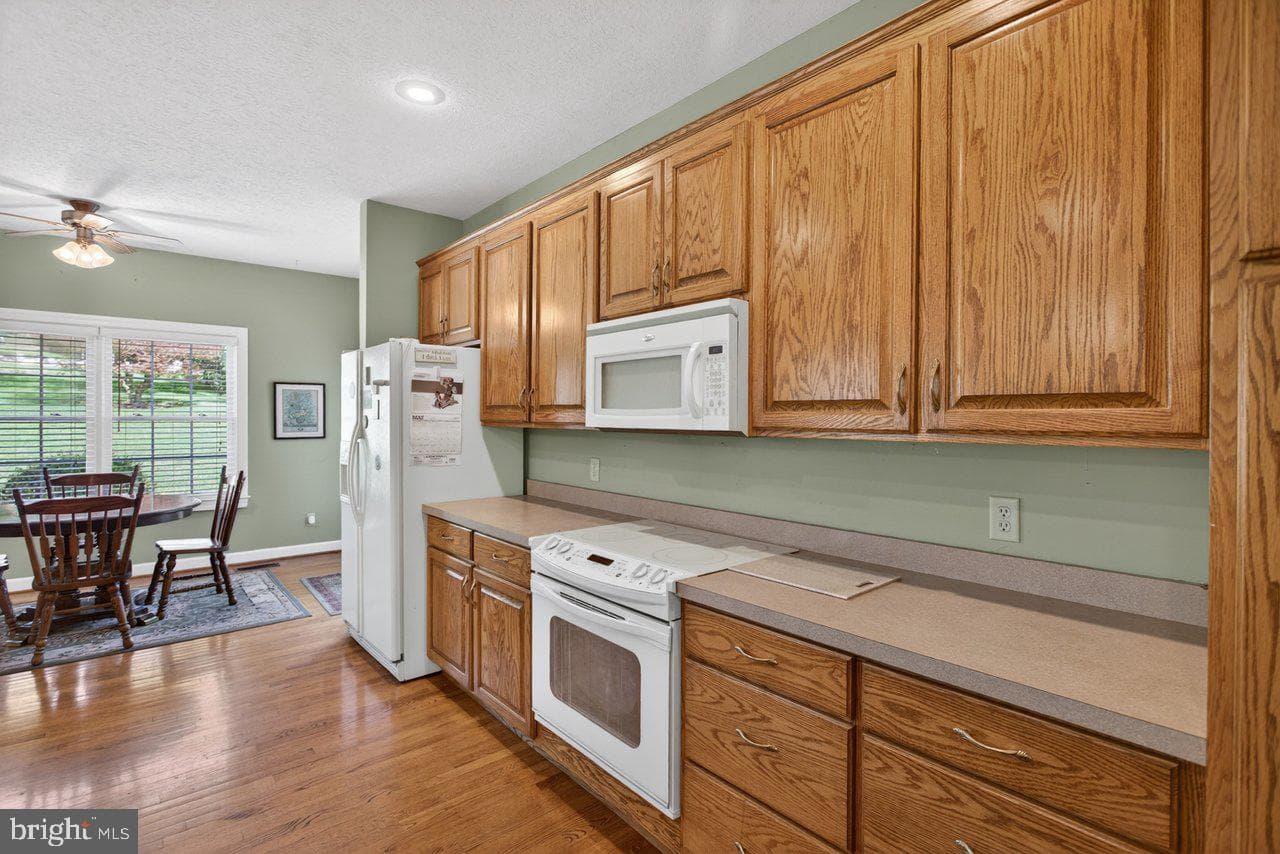 855 Wild Cherry Lane photo 35