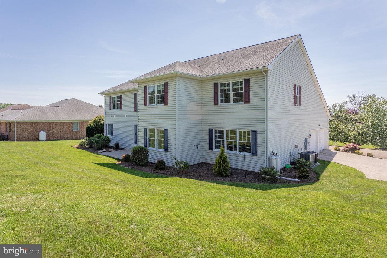 855 Wild Cherry Lane photo 81