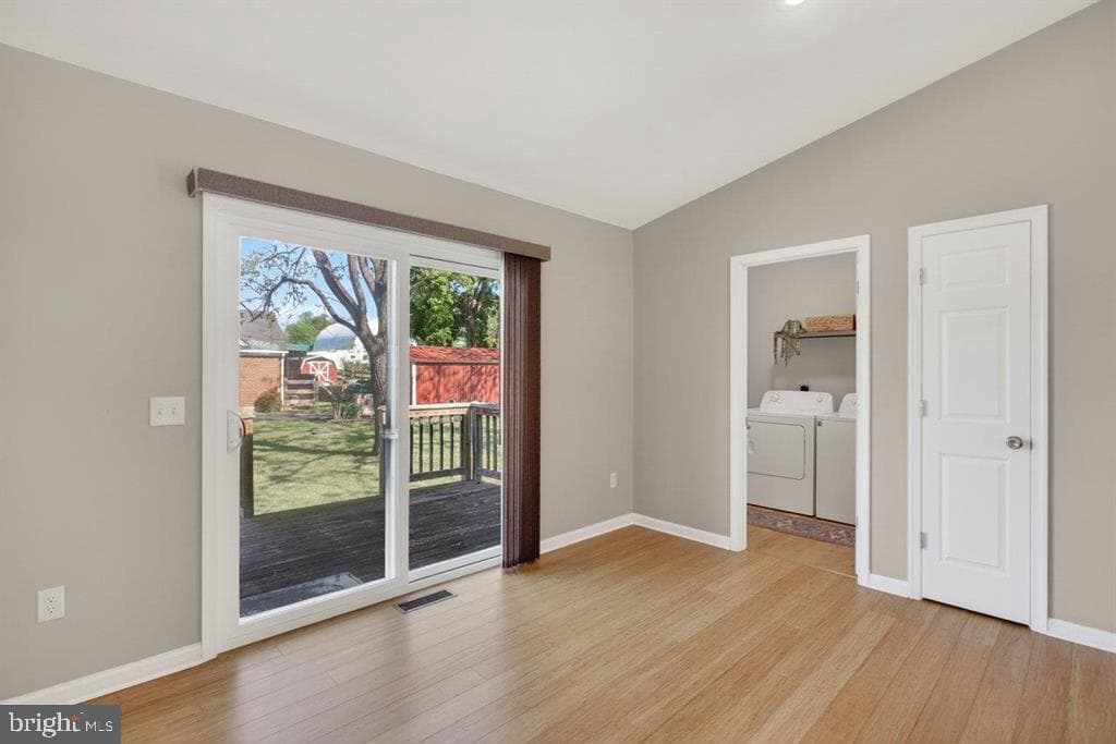 357 W Springbrook Road photo 14