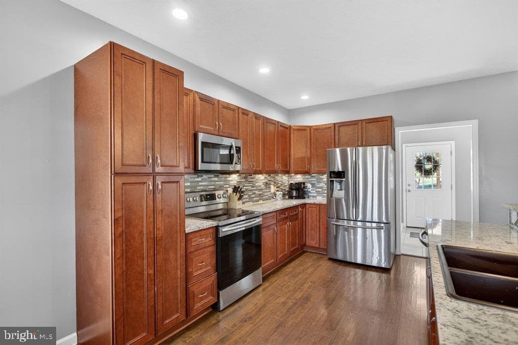 351 Rayann Lane photo 9