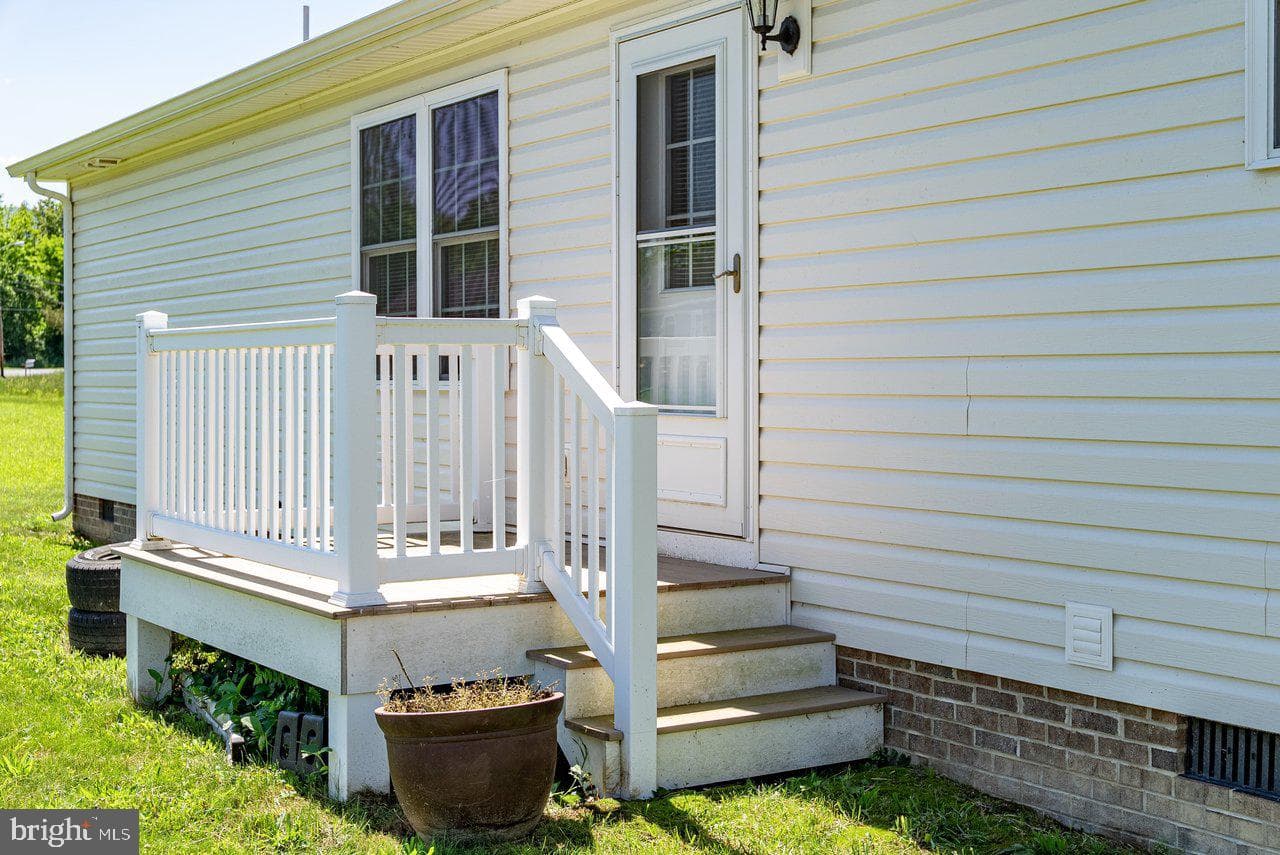 106 Seventh Street photo 45