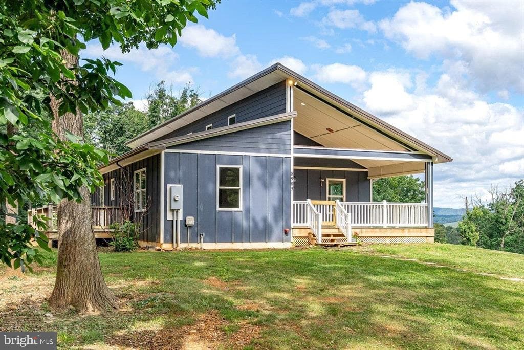 8905 Shade Tree Lane, Broadway