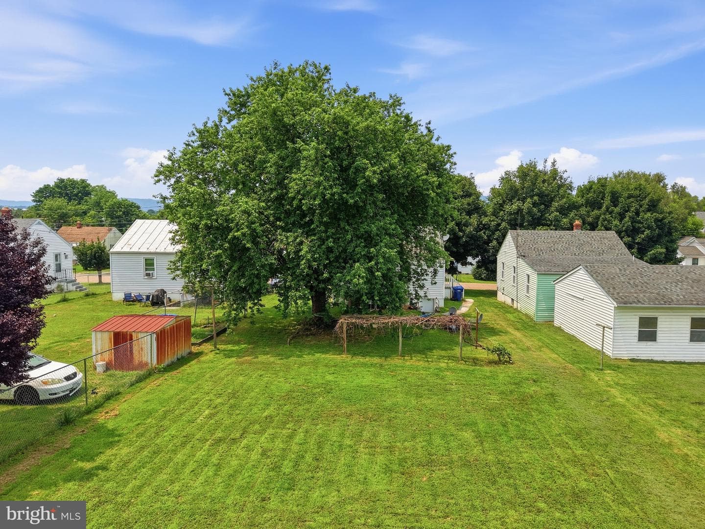 321 2nd Avenue photo 2