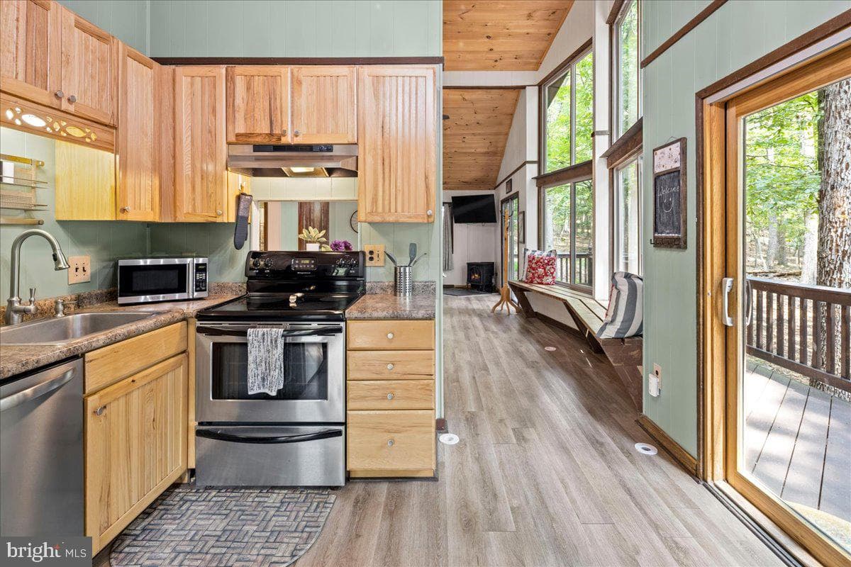 177 Kaylor Circle photo 5