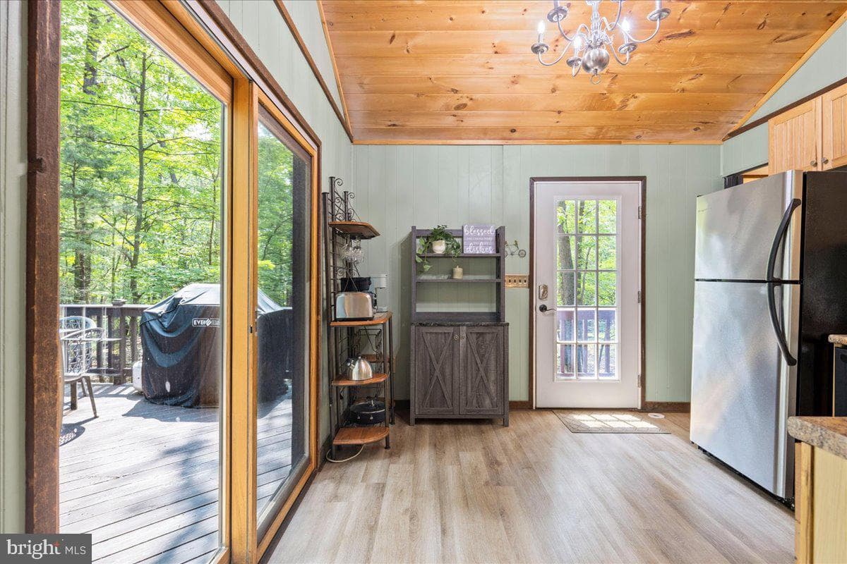 177 Kaylor Circle photo 7