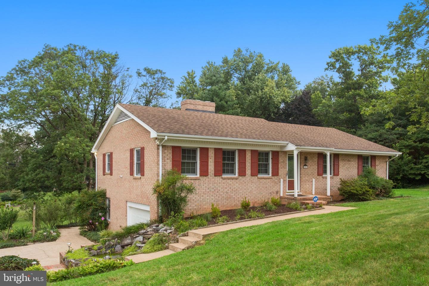 206 Belmont, Rockingham