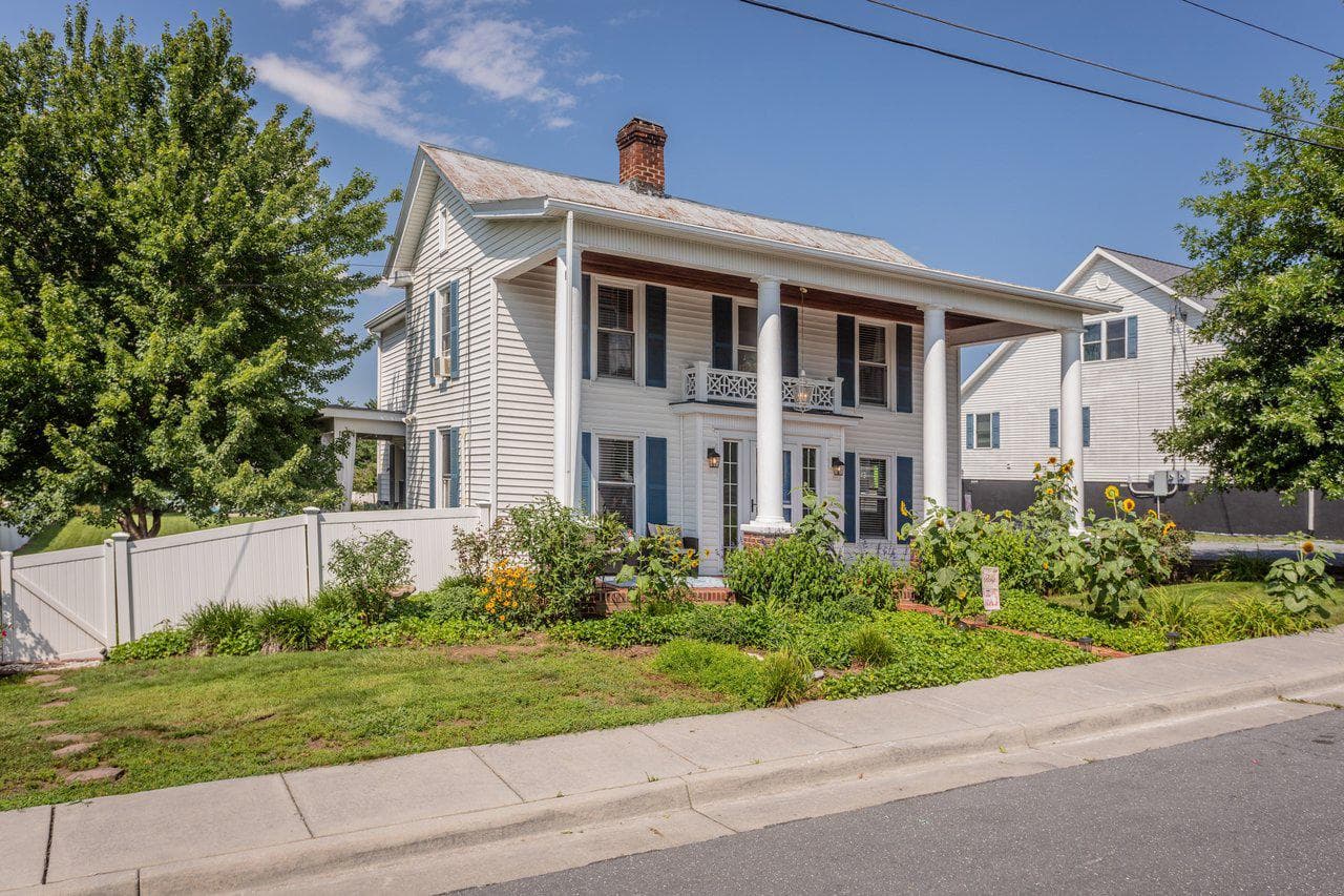 125 Mason Street photo 43