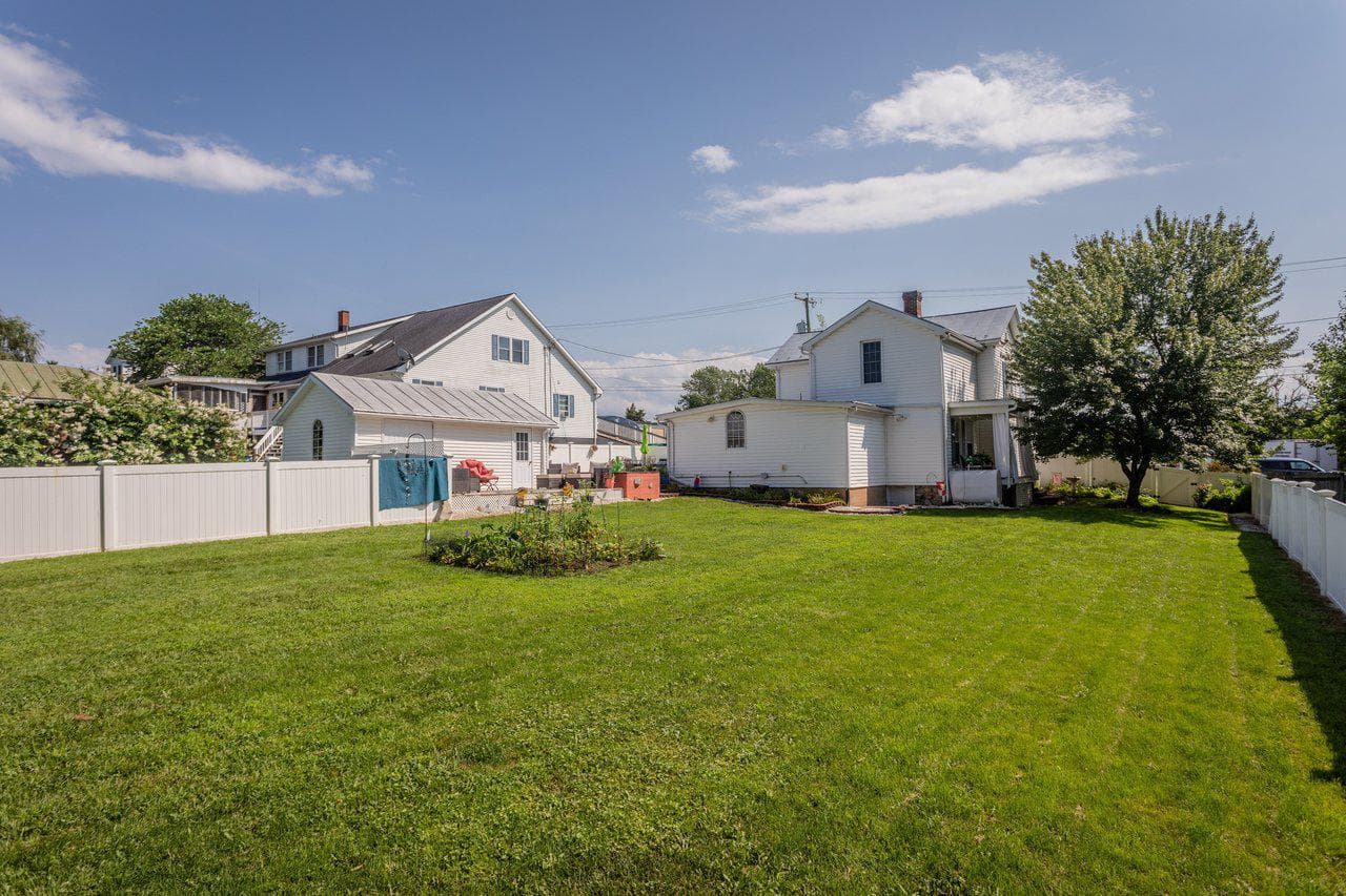 125 Mason Street photo 61