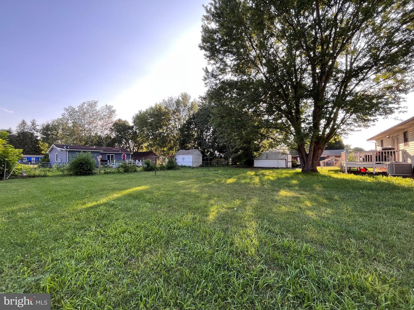 205 Tenth Street photo 24