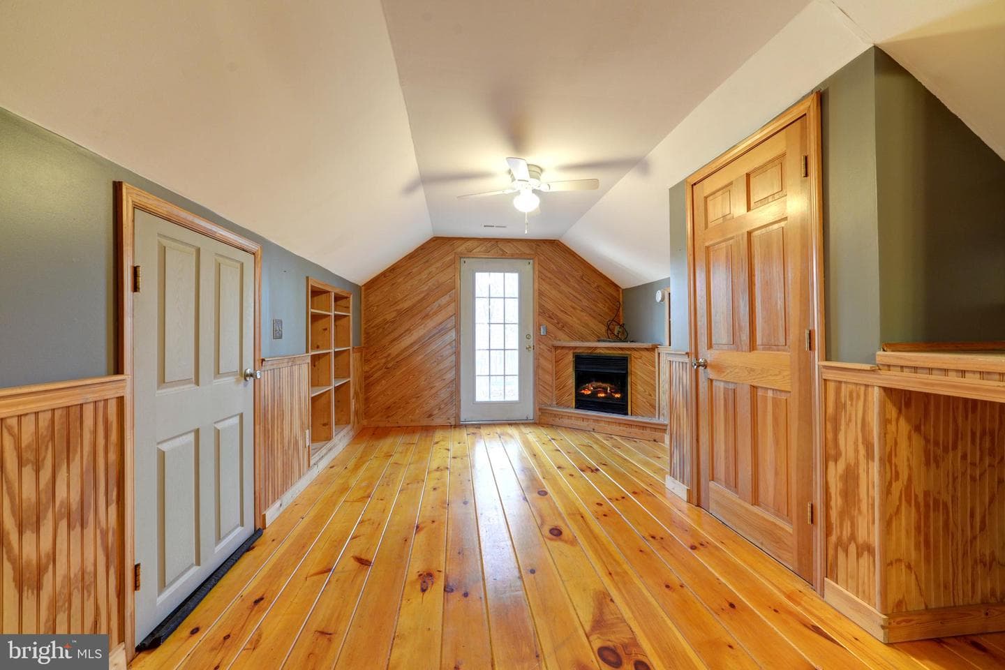 14555 Lee Highway photo 20