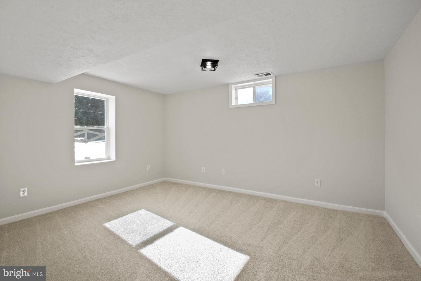 4 Snow Lane photo 17