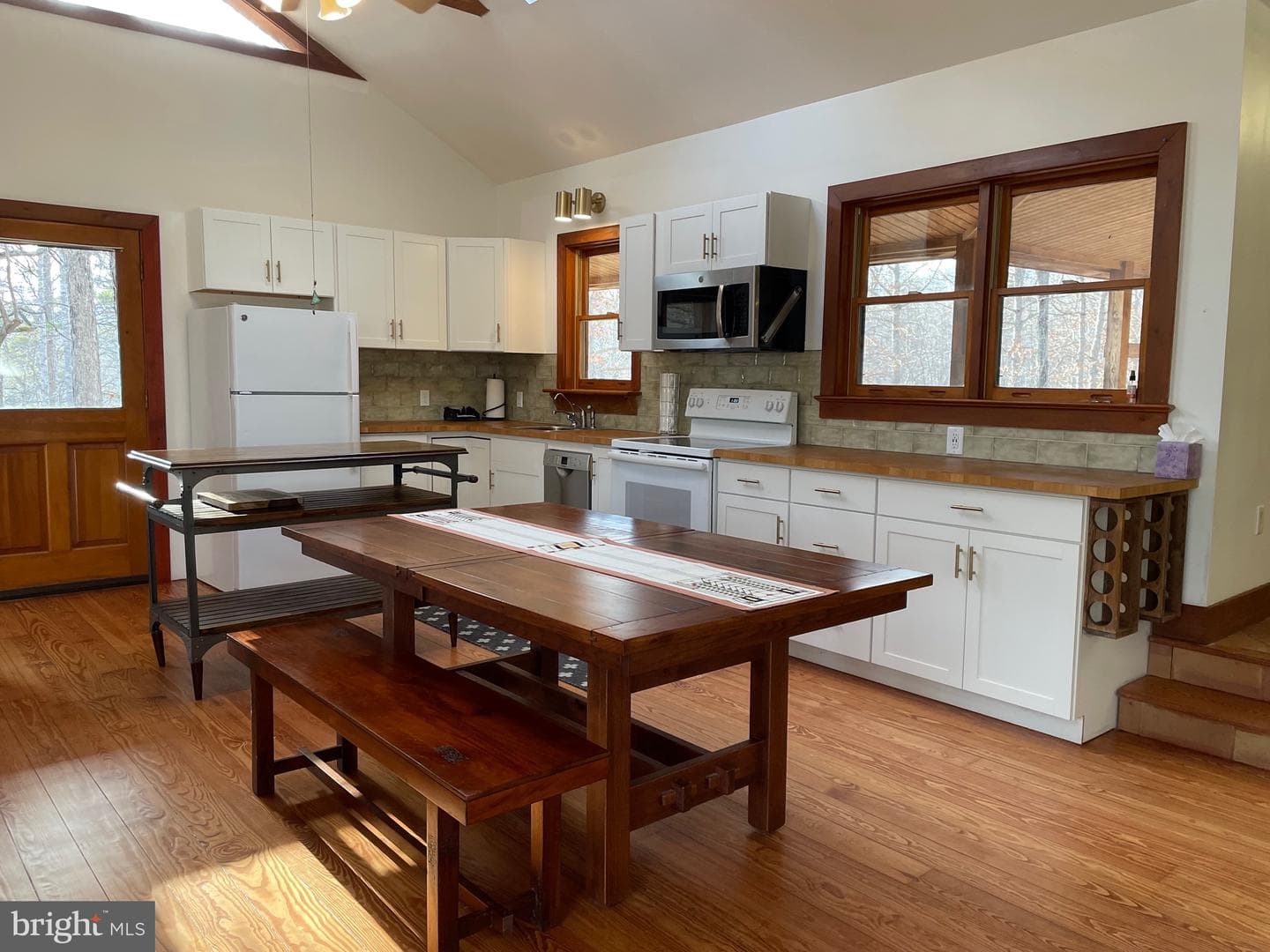 124 Grand View Road photo 8