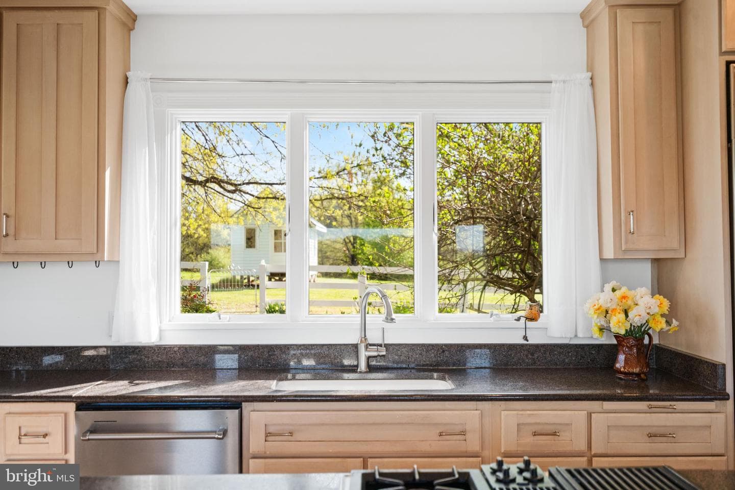 873 Hawlin Road photo 22