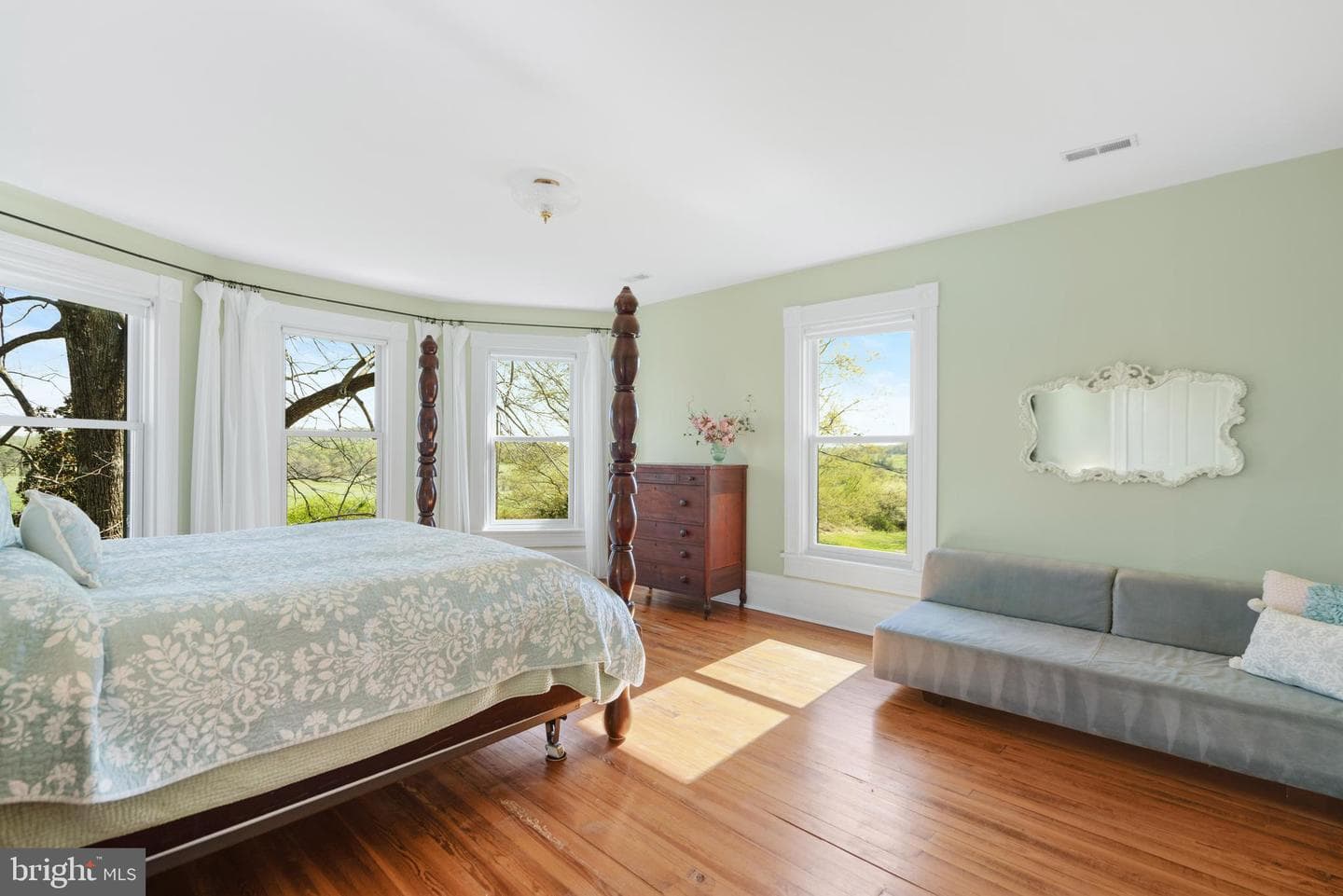 873 Hawlin Road photo 28
