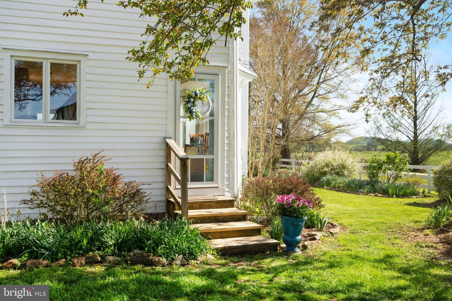 873 Hawlin Road photo 7
