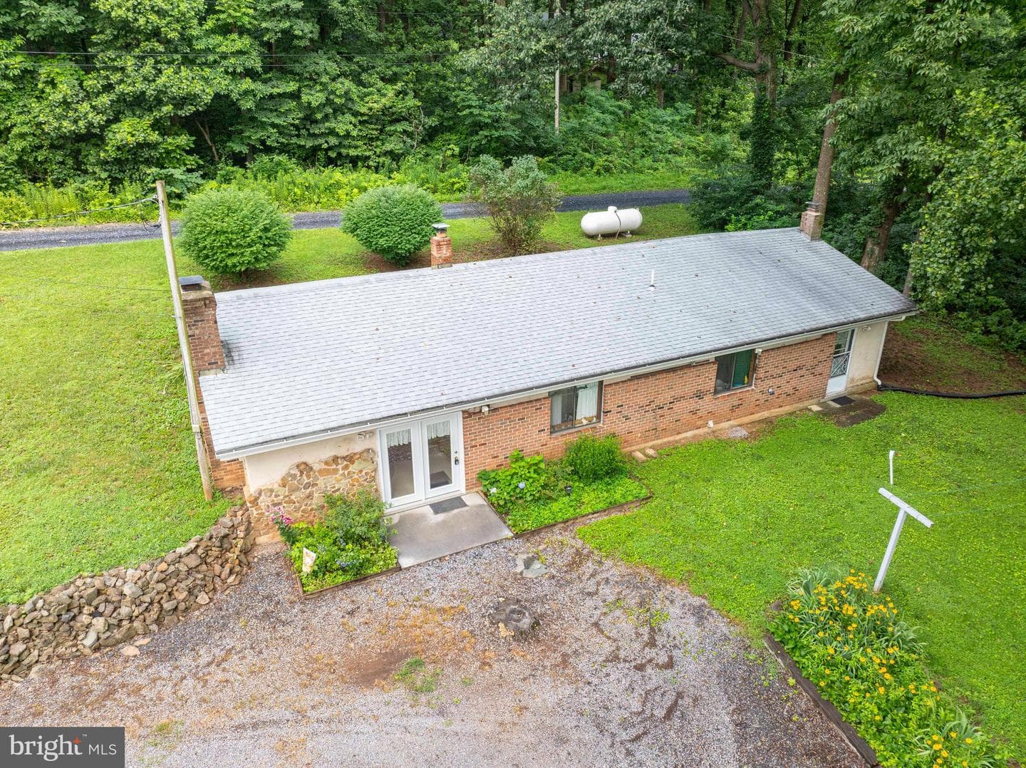112 Highland Way photo 1