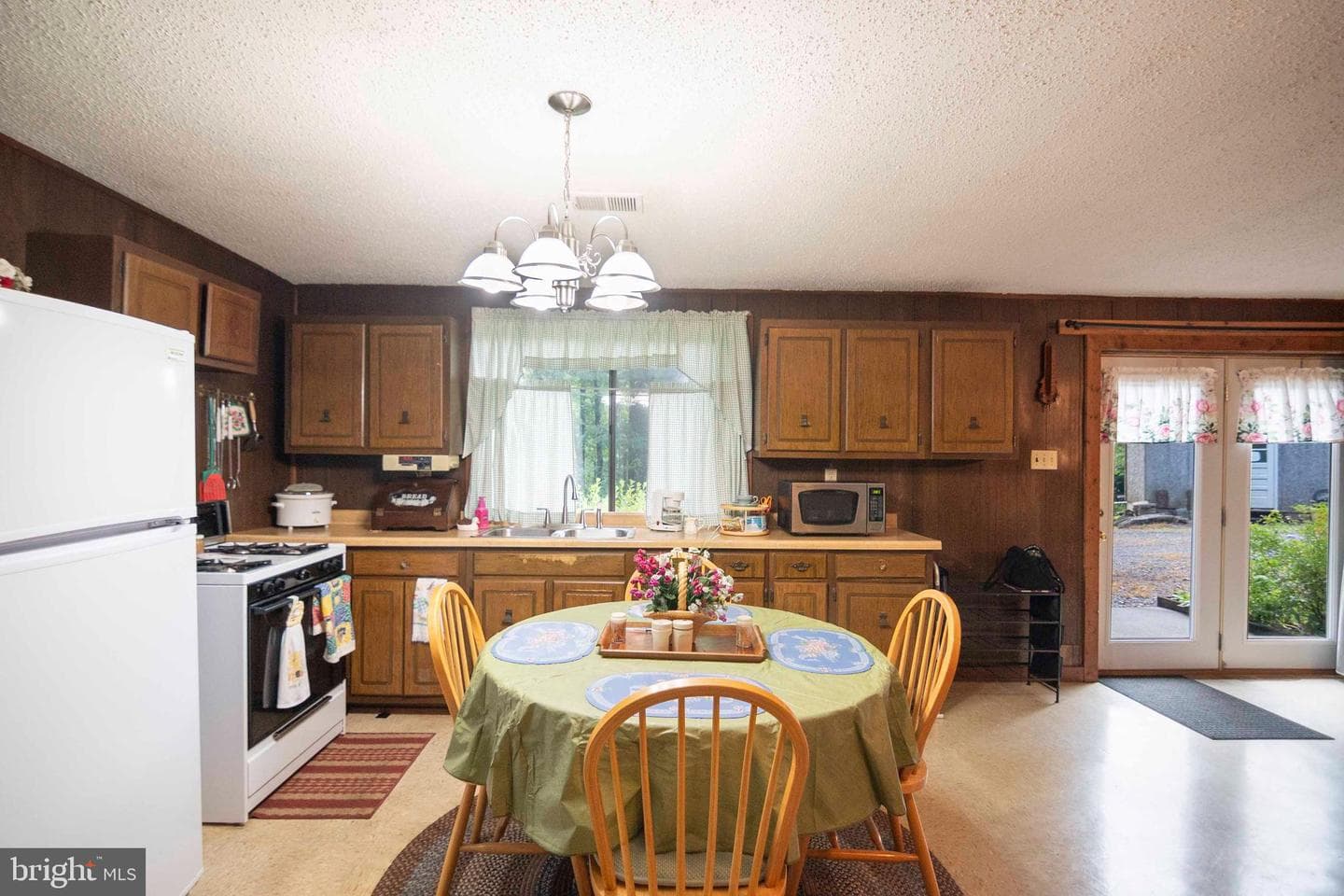112 Highland Way photo 12