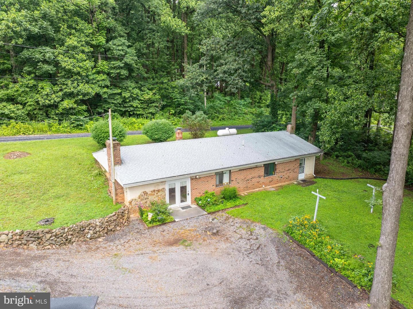 112 Highland Way photo 2