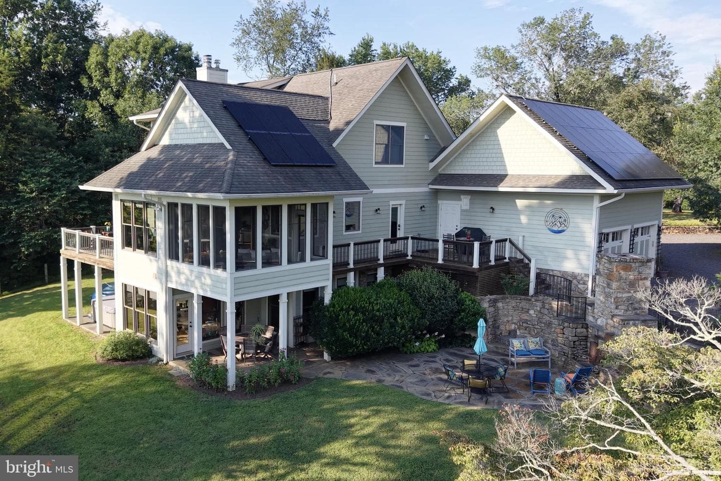 210 Grand View Road photo 2