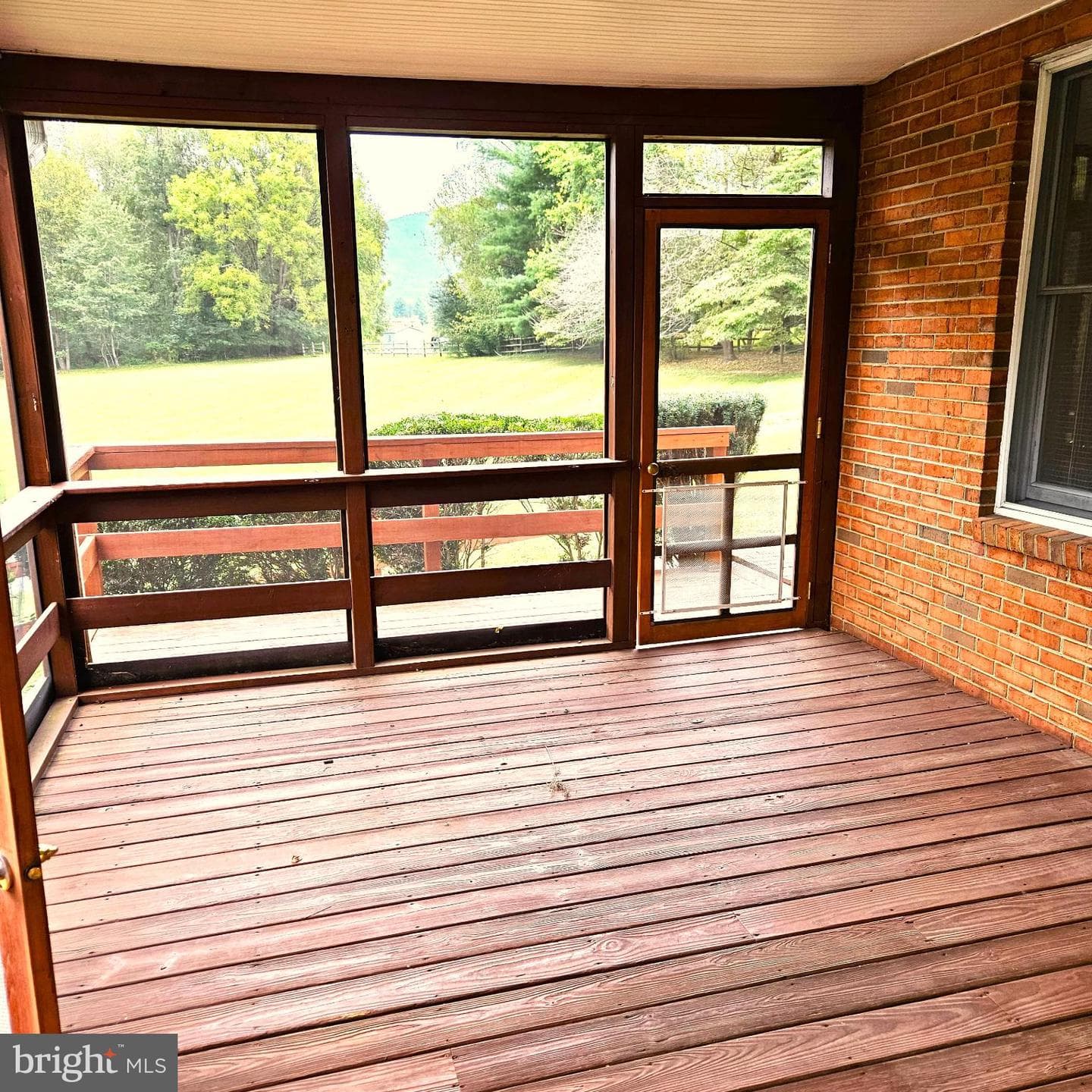 7 Skyline Lane photo 10