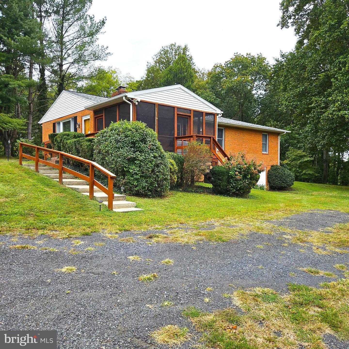 7 Skyline Lane photo 12