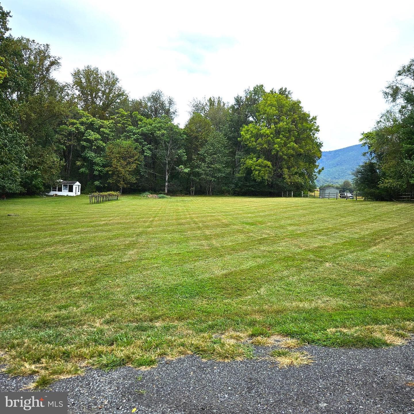 7 Skyline Lane photo 7