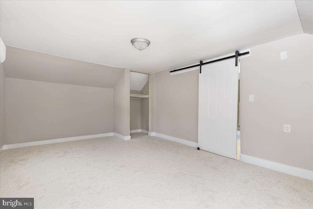 13886 Crest Hill Road photo 17