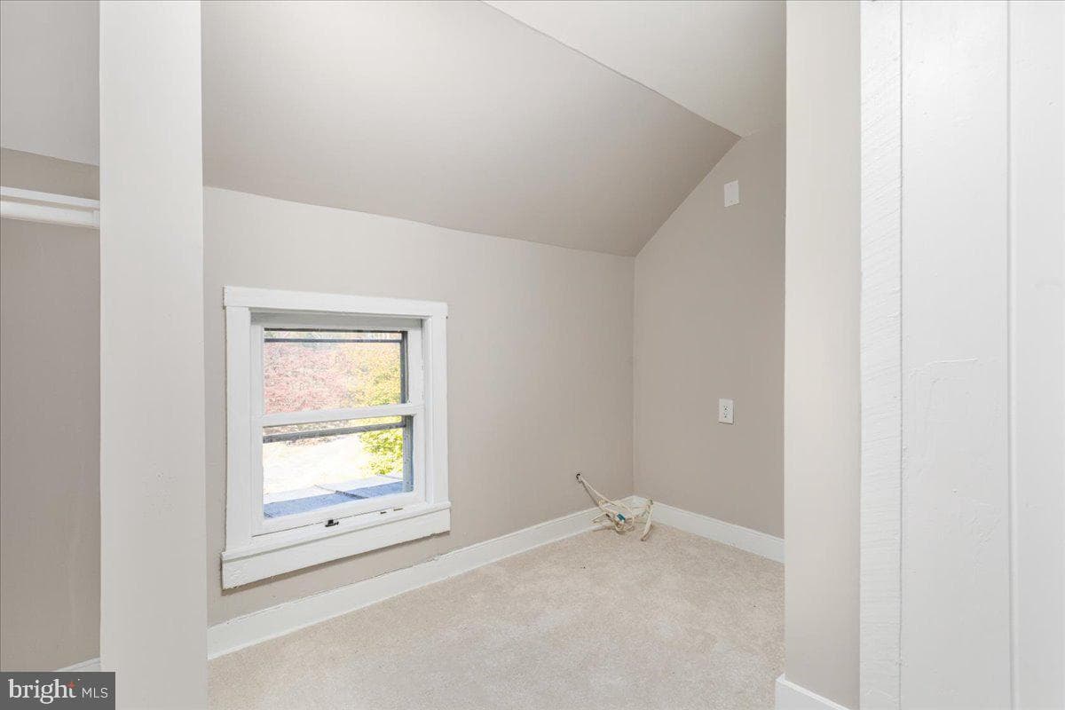 13886 Crest Hill Road photo 20