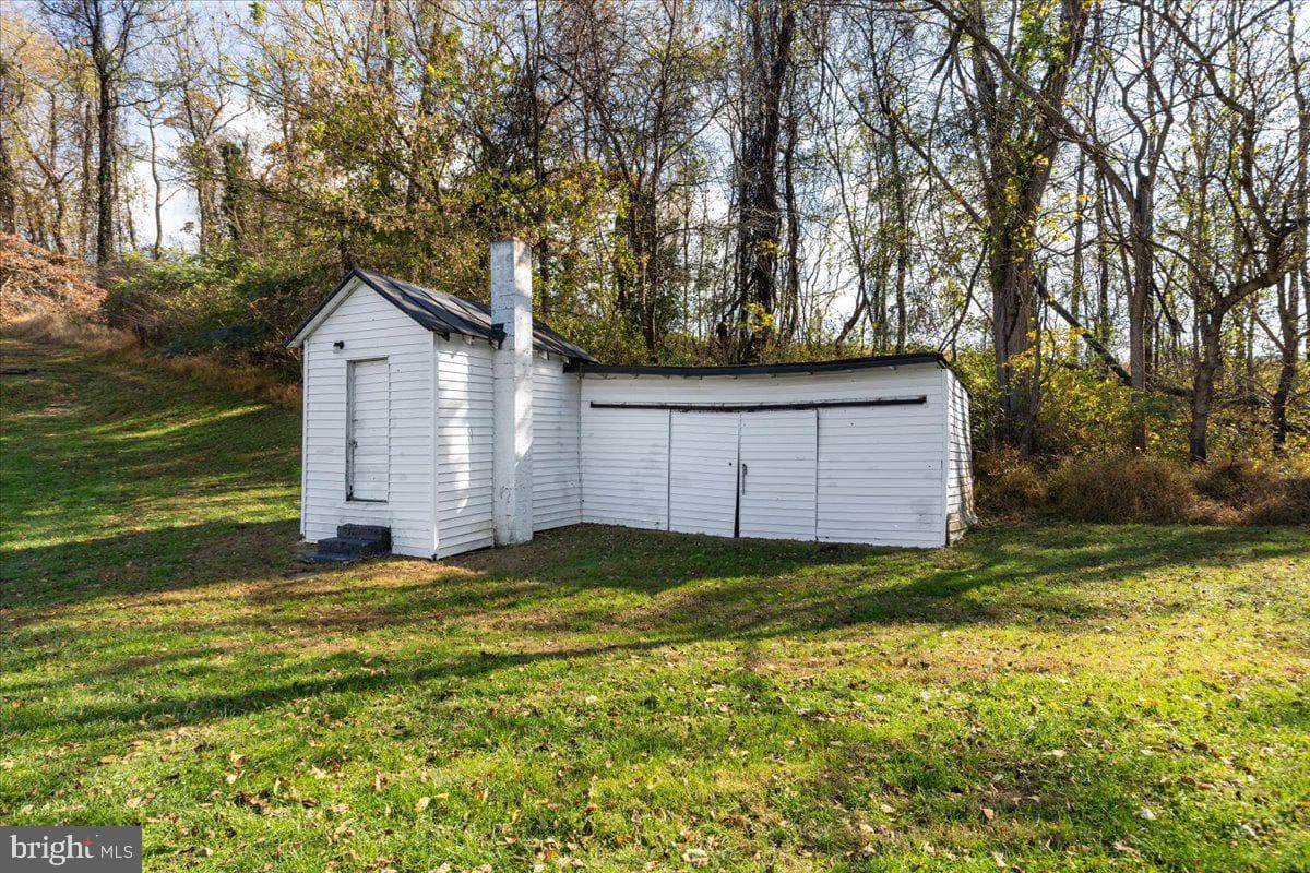 13886 Crest Hill Road photo 29