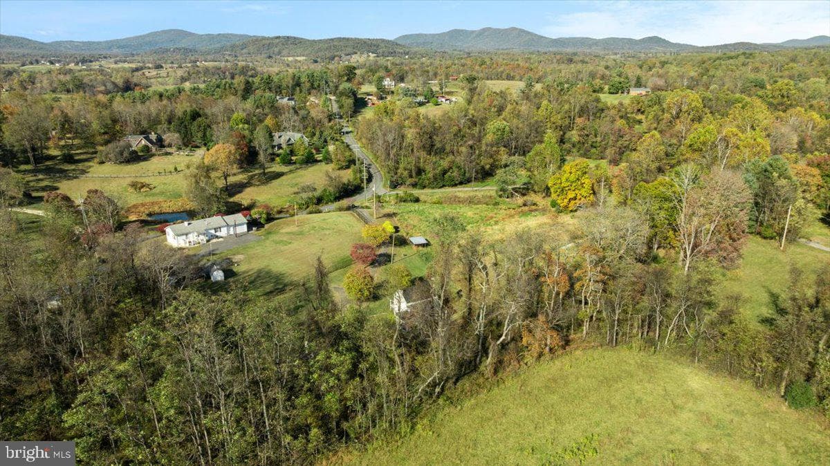 13886 Crest Hill Road photo 40