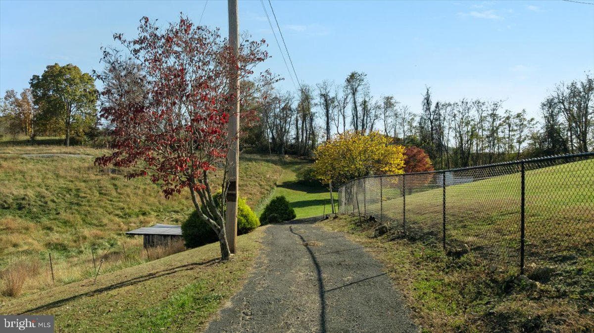 13886 Crest Hill Road photo 45