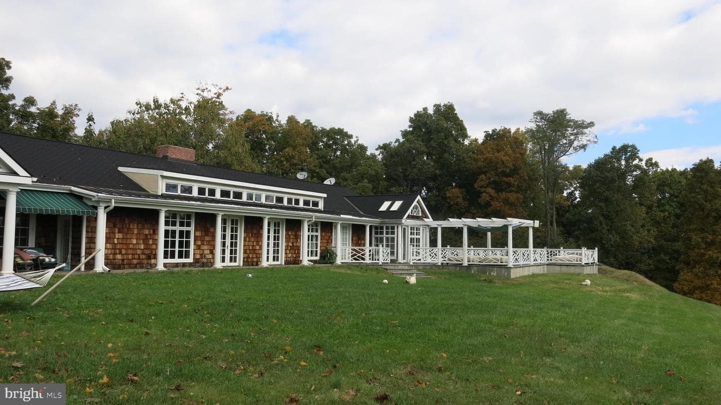 200 Fogg Mountain Lane photo 3