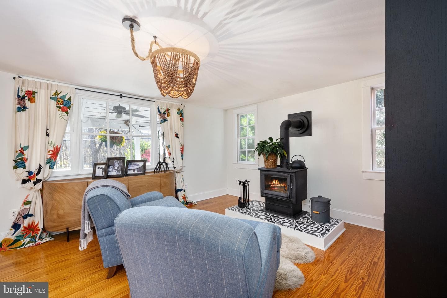 560 Richmond Road photo 13