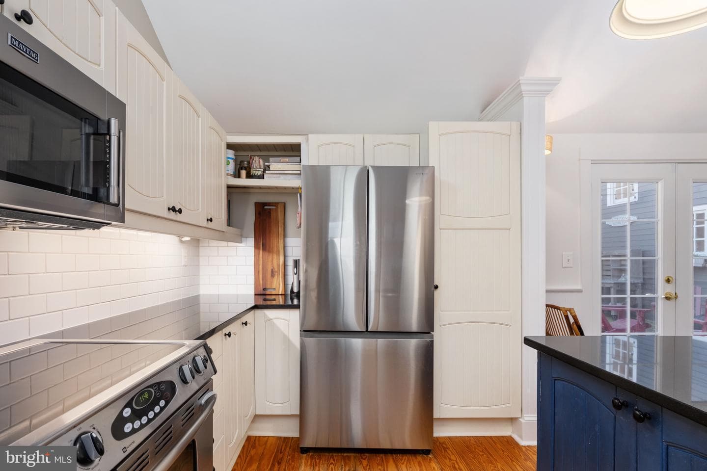 560 Richmond Road photo 20
