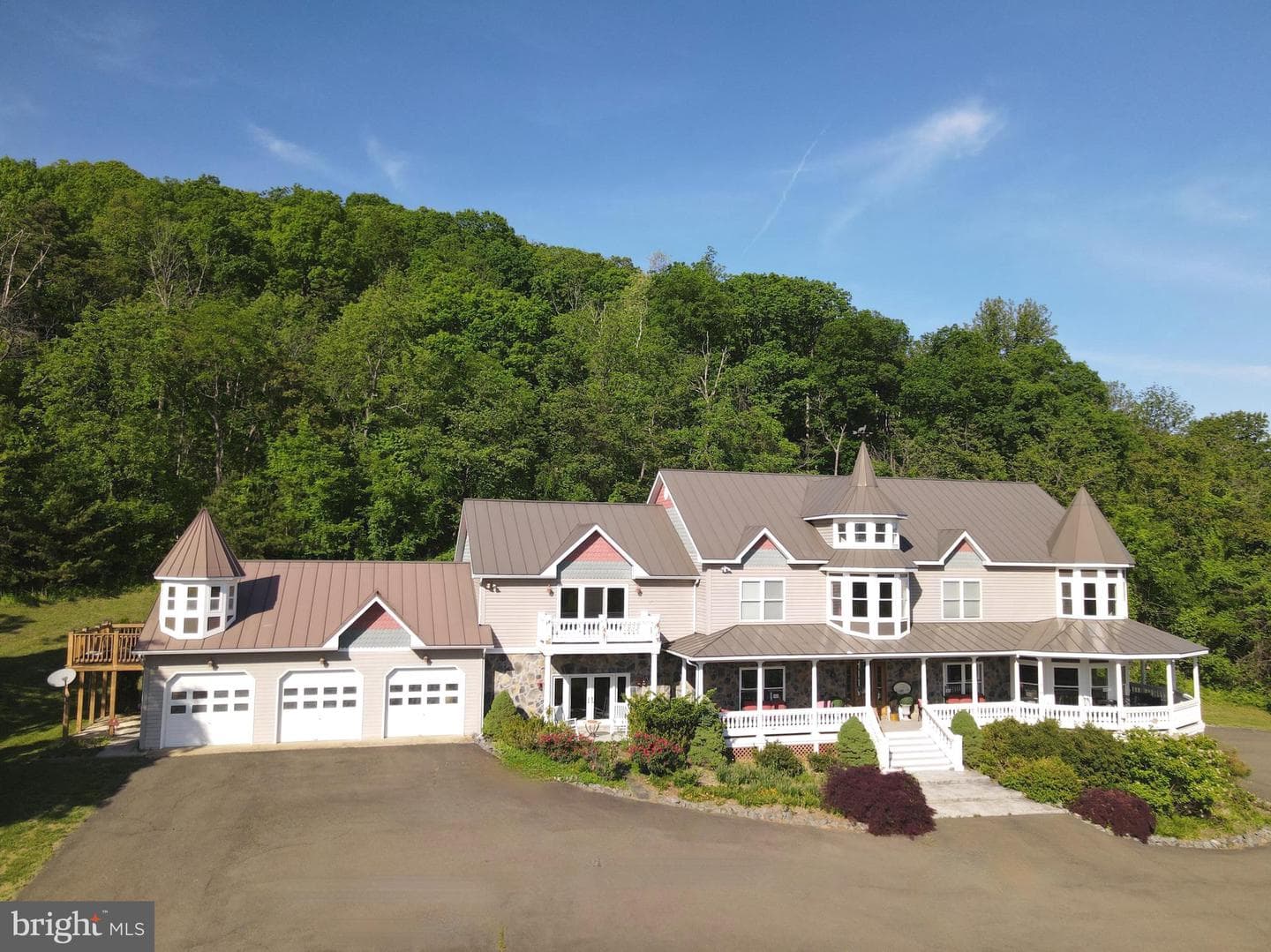65 Clark Lane, Washington