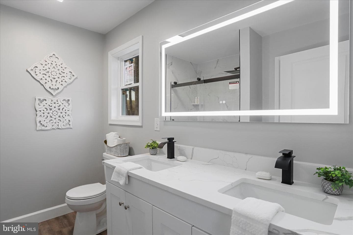 130 Highland Way photo 8