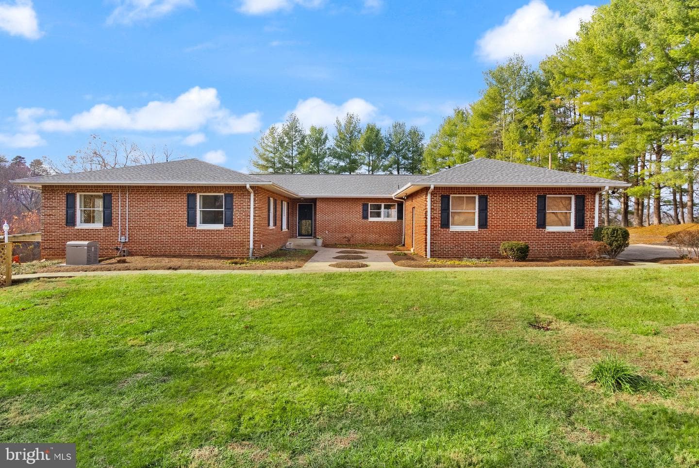 375 Seven Ponds Road photo 4