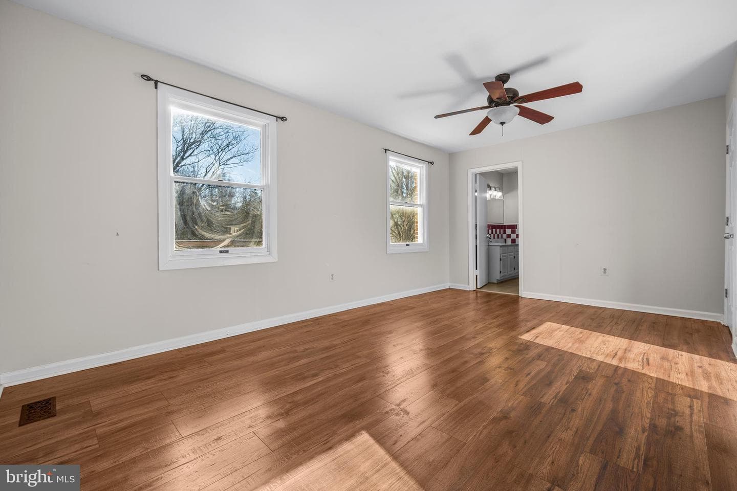 14428 Lee Highway photo 29