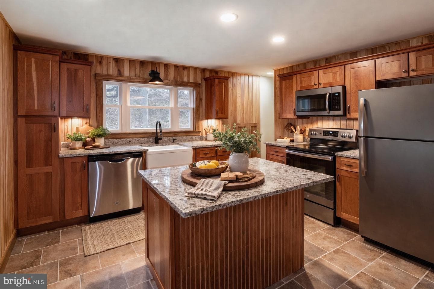 126 Mill Hill Road photo 4