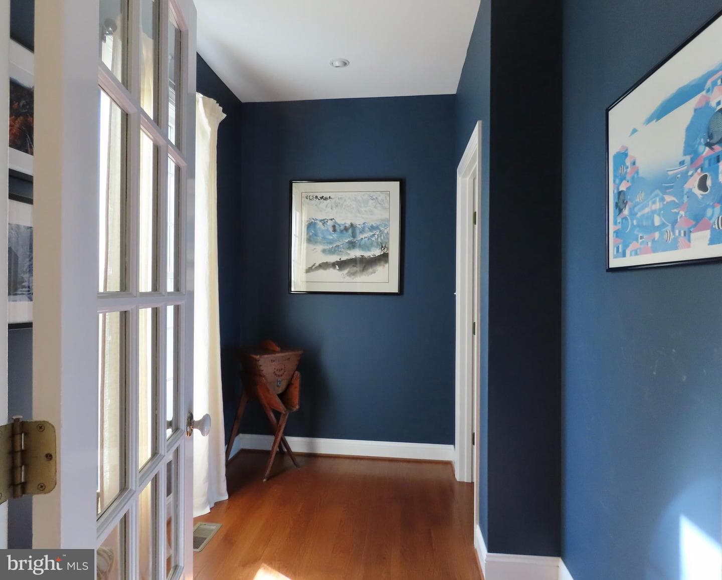643 Richmond Road photo 24