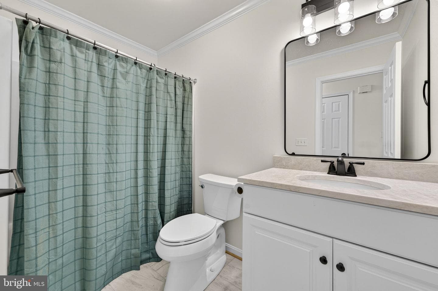 584 S Poes Road photo 42
