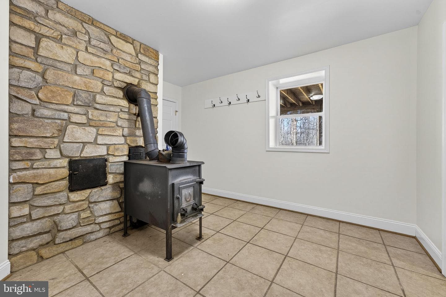 584 S Poes Road photo 54