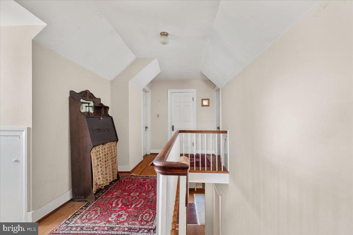 540 Mount Salem Avenue photo 22